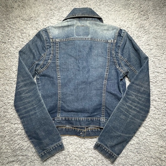 Levi's Jacket Womens Small Vintage Trucker Denim Button Up Outerwear Classic - Picture 3 of 3